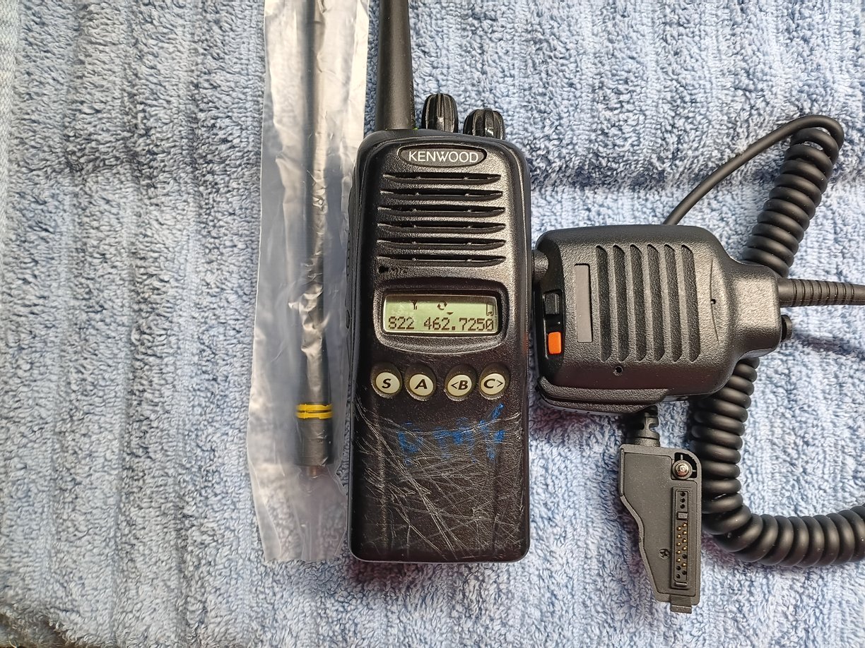 Radio scanning/monitor with speaker-mic